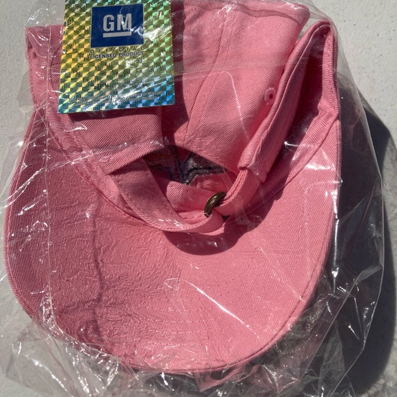 New pink Corvette ball cap adjustable - Picture 2 of 3